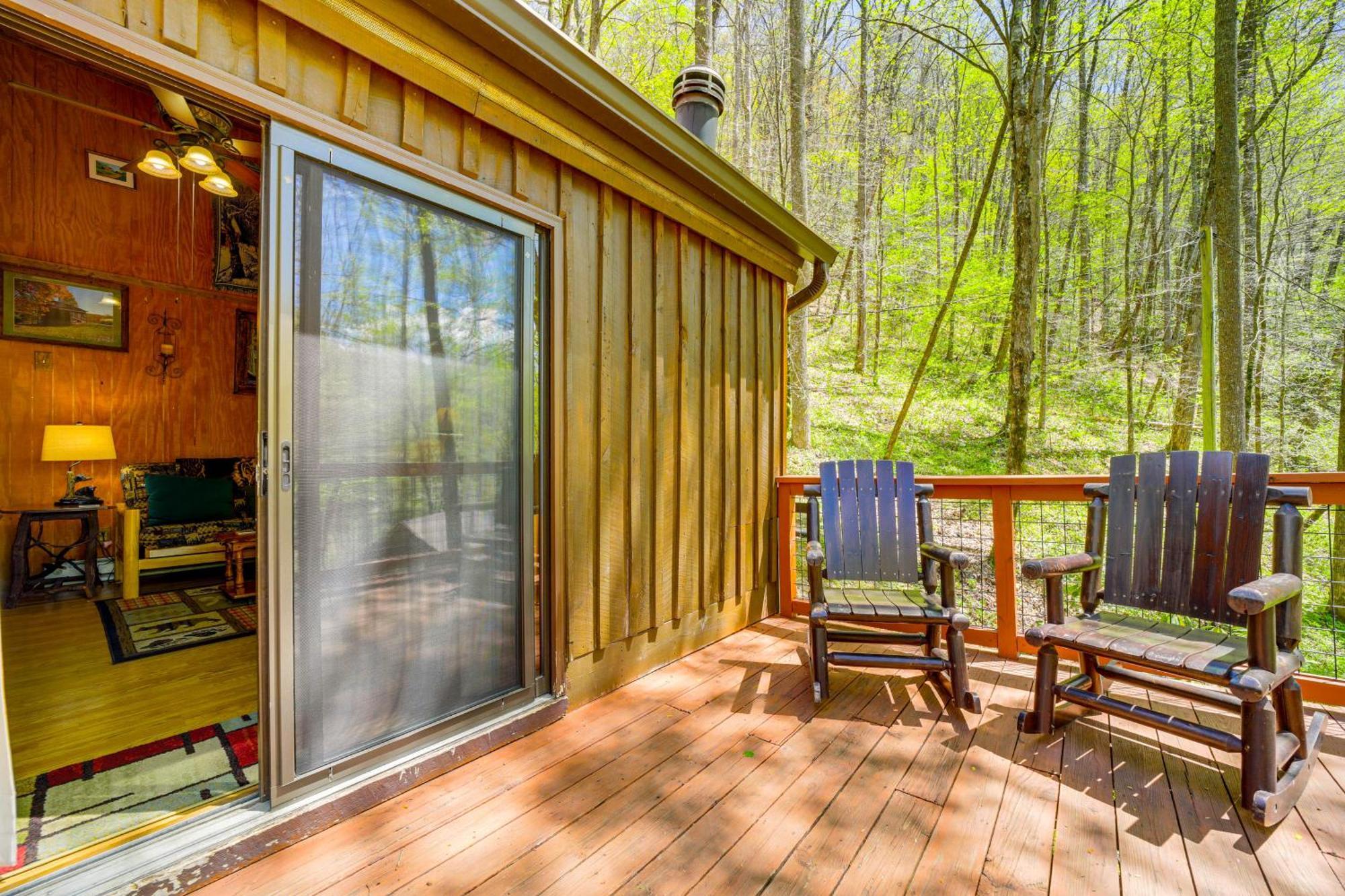 Creekside Whittier Cabin With Fire Pit Near Hiking! Buitenkant foto