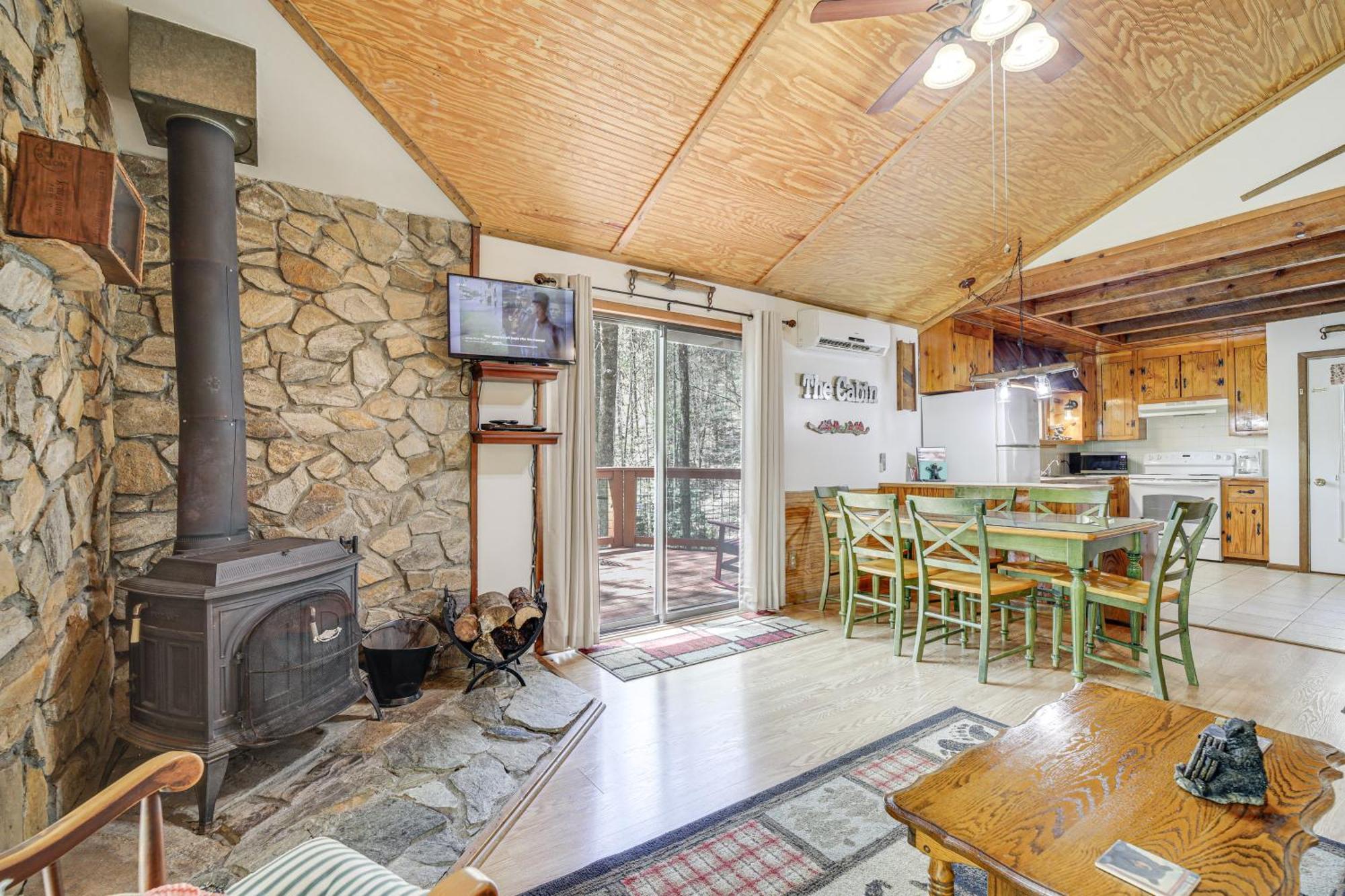 Creekside Whittier Cabin With Fire Pit Near Hiking! Buitenkant foto