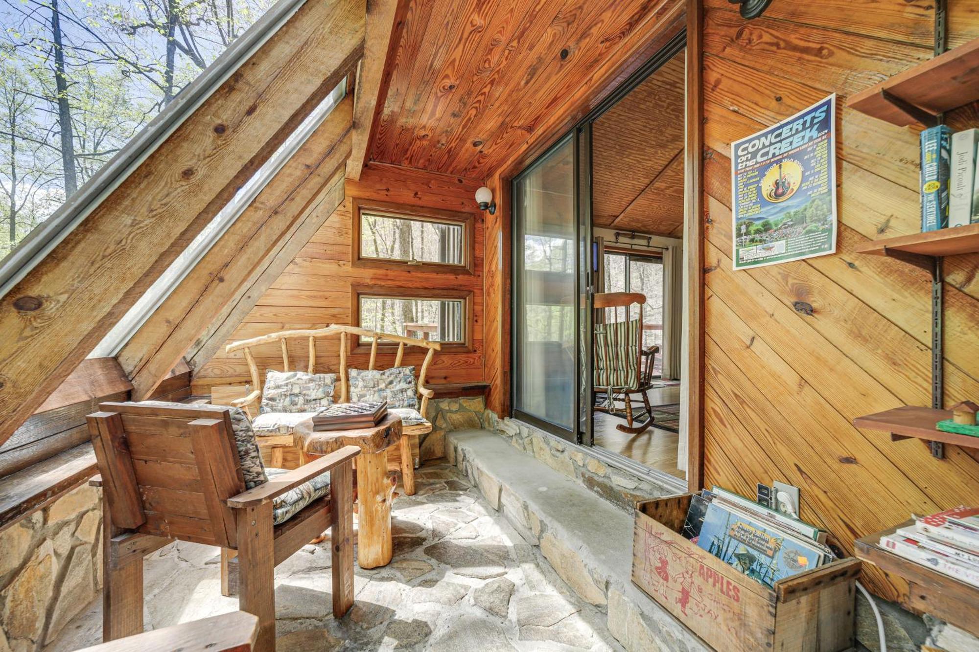 Creekside Whittier Cabin With Fire Pit Near Hiking! Buitenkant foto